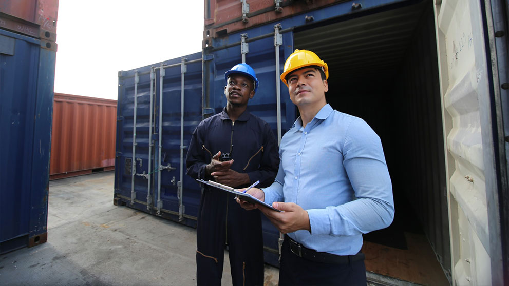 /content/dam/south-africa/logistics-advice/logistics-insight/Mastering Documentation and Customs Clearance.jpg