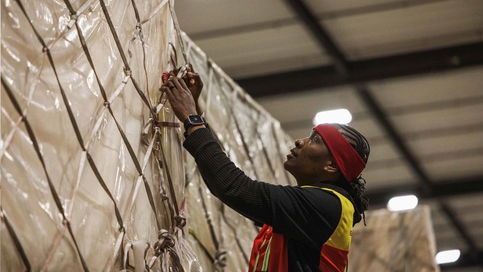 /content/dam/south-africa/shipping-with-dhl/services/The Biggest Risks to High-Value Freight.jpg