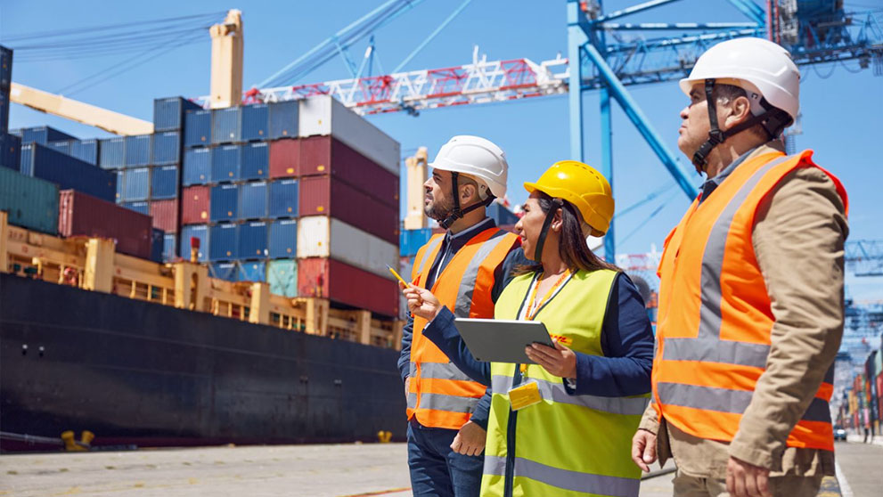 /content/dam/south-africa/small-business/growing-your-sme/Aligning Shipping and Logistics with Your Cash Flow.jpg