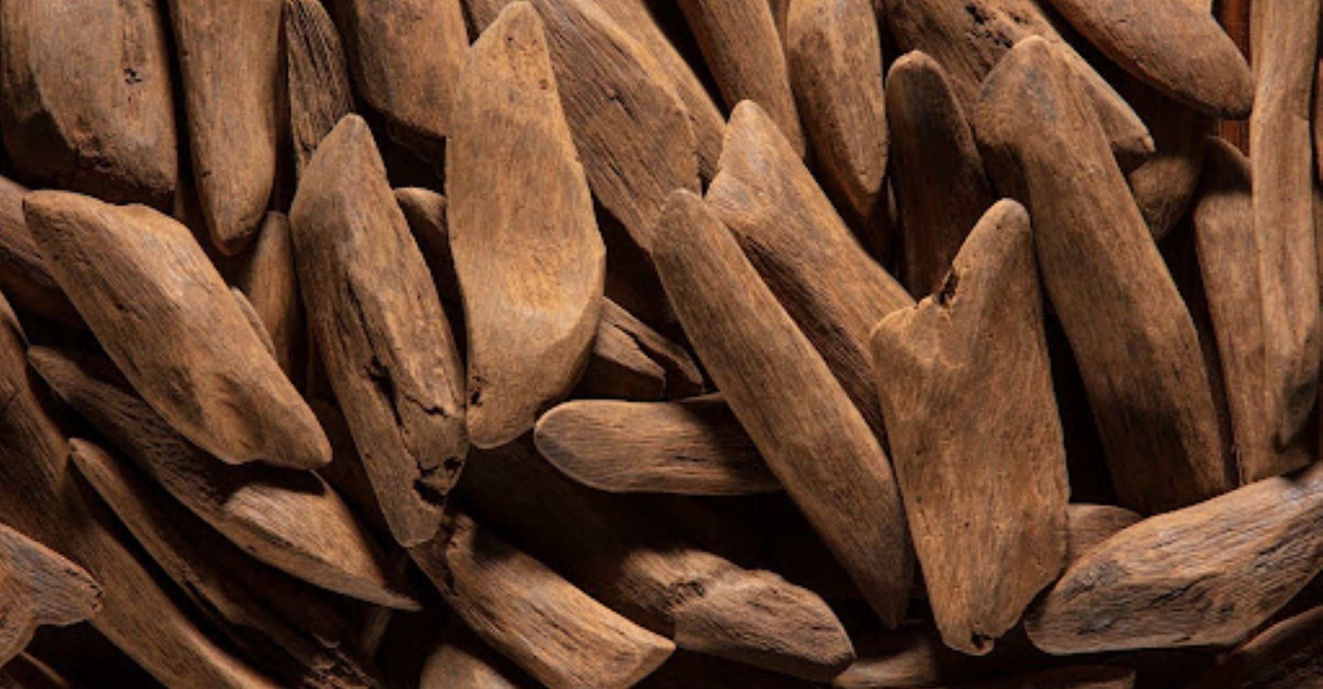 agarwood sticks and chips from sri lanka