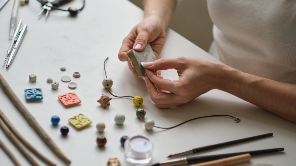 Expert Guide On How To Ship Handmade Jewelry Internationally