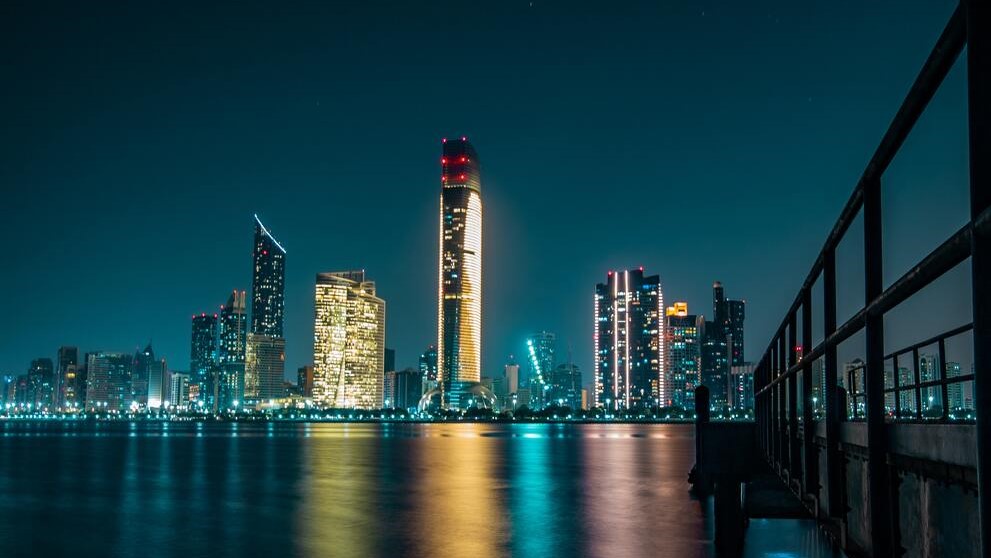 阿拉伯聯合大公國要求B2B貨件進行發票加簽