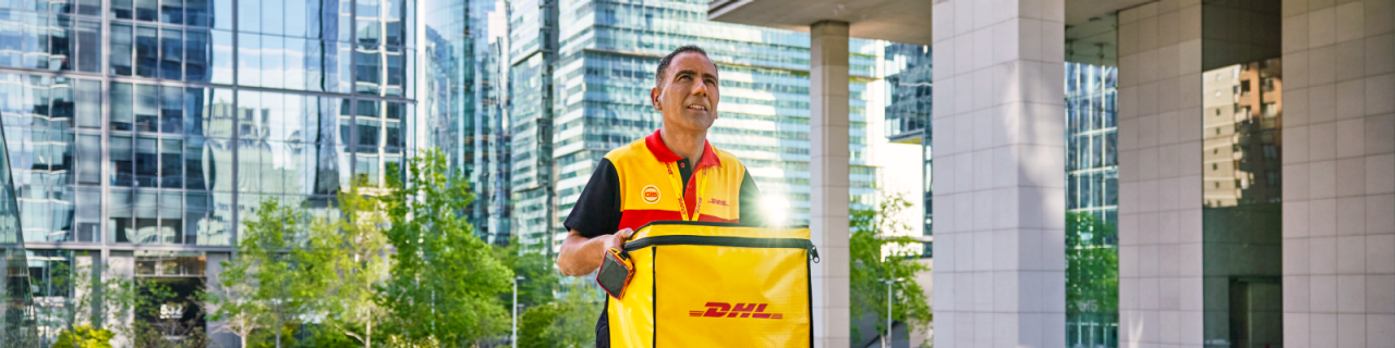 dhl health logistics courier