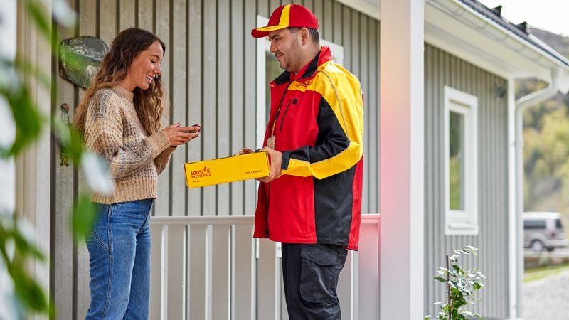 DHL Express international shipping new zealand from vietnam
